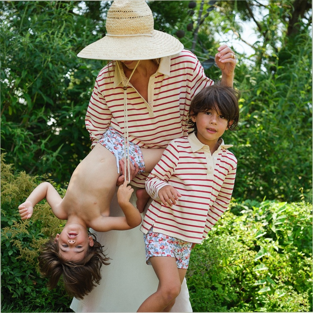 NWT Minnow cream and red stripe rugby shirt for girls 2t